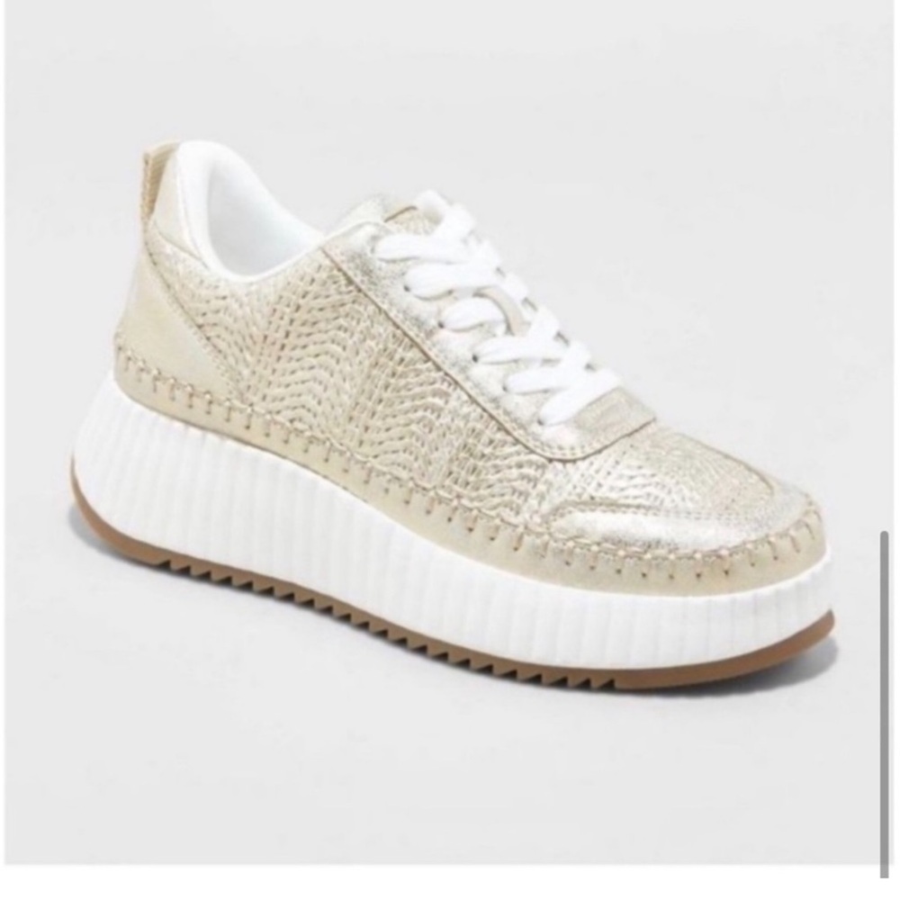 Women’s Persephone Sneakers.   Size 6.5.  Color White